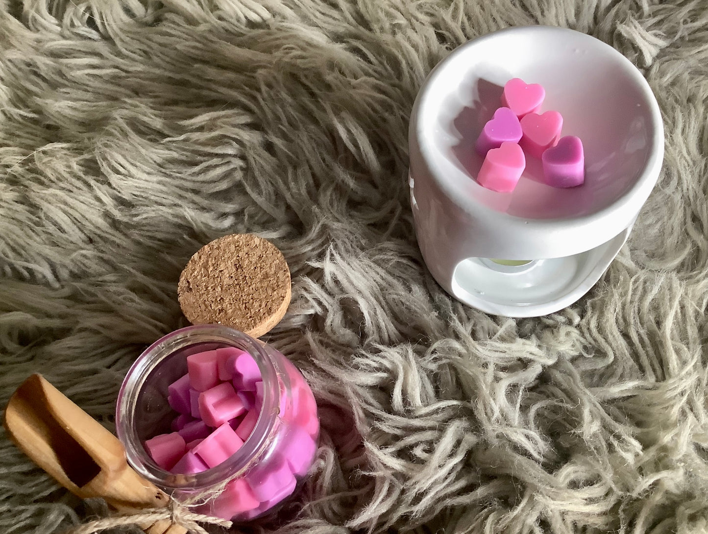 Jar of hearts wax melts: Cherry blossoms